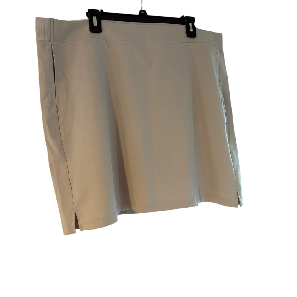 NWT Mondetta Women's white high rise walking Skort XXL